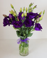 Lisianthus Special in Glass Vase