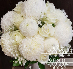 Bridal bouquet with natural stems